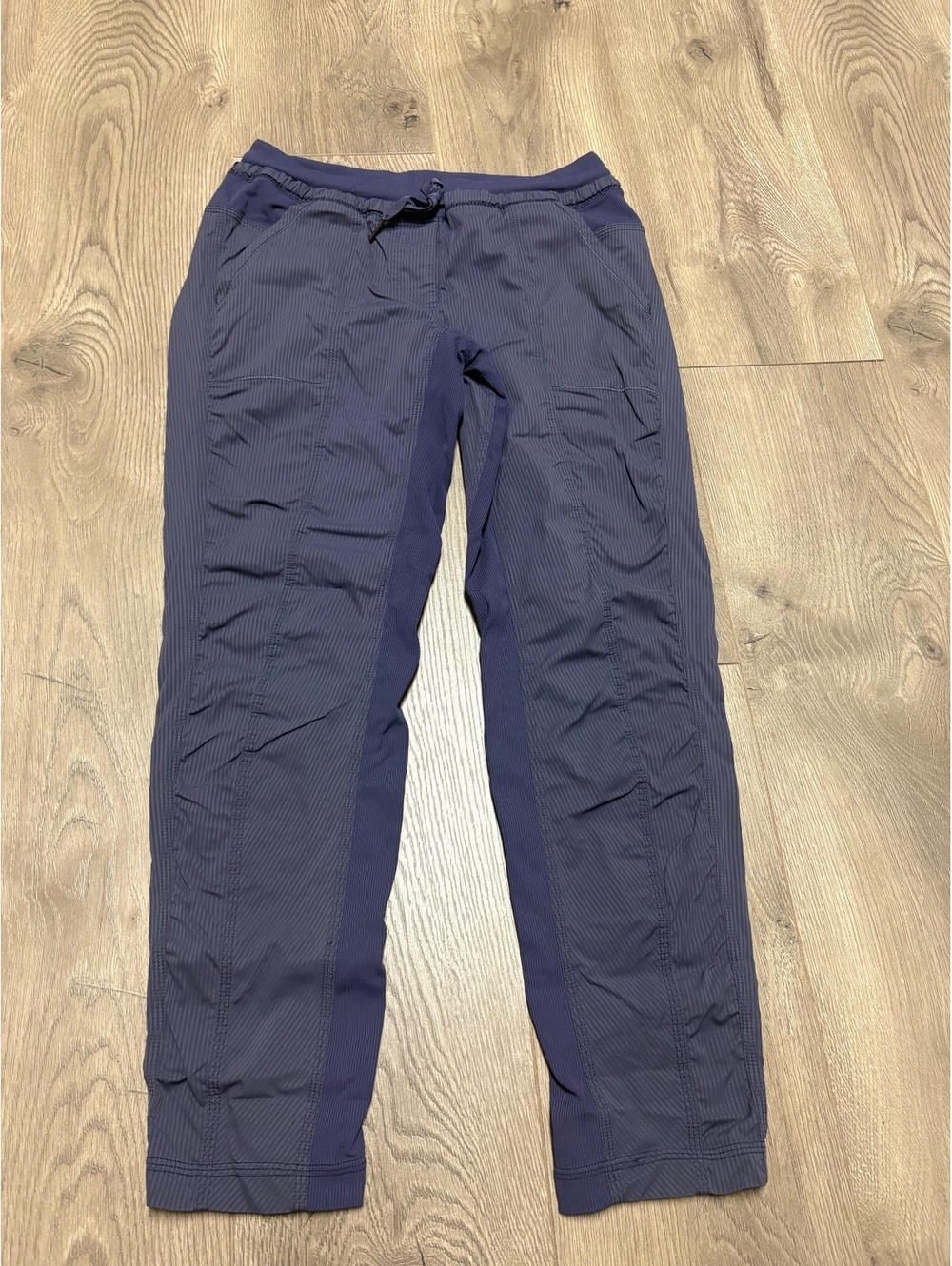 Lululemon dark gray jogger pants dance studio size 6
